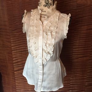 Sleeveless ruffle blouse